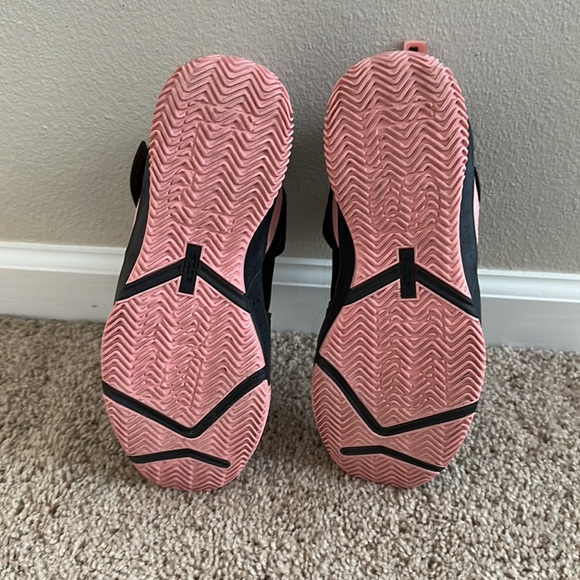 Lebron Soldier 13 GS ‘Black Bleached Coral’ - Picture 5 of 5